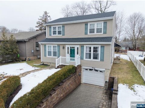 Photo of 40 Hackensack, Harrington Park, NJ 07640 (MLS # 26007401)