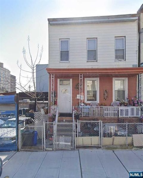 201-203 44th Street Union City NJ 07087