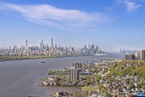 Photo of 100 Old Palisade #4009, Fort Lee, NJ 07024 (MLS # 25027118)