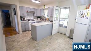 510 Studio Road 2