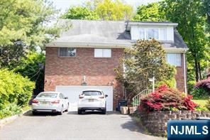 510 Studio Rd 2, Ridgefield, New Jersey - 2 Bedrooms  
1 Bathrooms  
3 Rooms - 