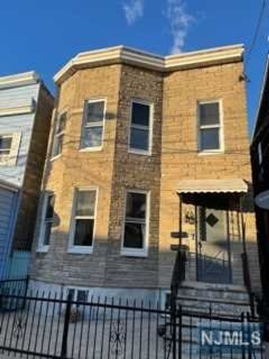 Stunning Modern European style!! Two family home located in North Bergen, features 3 bedroom and 2 bathroom in both apartments, Custom made European cabinets, beautiful counter top space, stainless steel kitchen appliances and washer/ dryer for each apartment. This home includes central air and heat, large windows and high ceilings provide an abundance of natural light. The house is located minutes from a Bus stop to commute transportation. Enjoy easy access to Hoboken, Journal Square and Downtown Jersey City restaurants, nightlife, parks, schools and entertainment!!