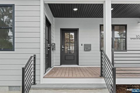 Photo of 165 Jefferson Ave #2, Cresskill, NJ 07626 (MLS # 25022560)