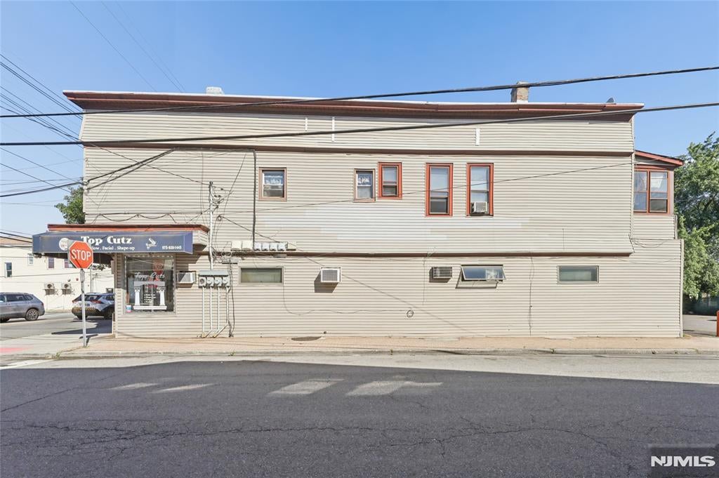 604 Van Houten Avenue