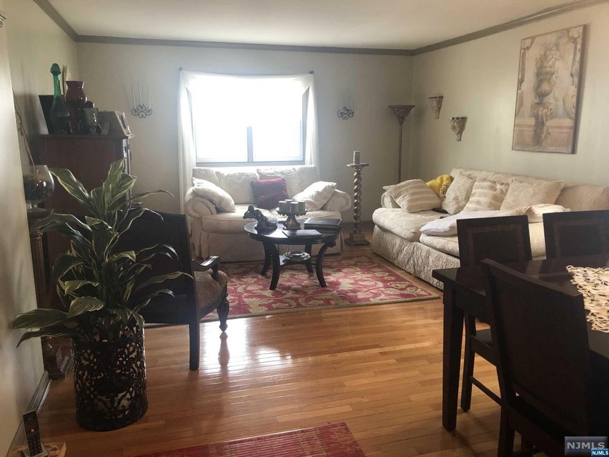 A clean brick building that is very well maintained with one parking spot. There are many appealing aspects to this property including wood flooring, molding, as well as updated kitchens and bathrooms. The new thew owner will have little to no work to do and have the opportunity to collect 3 rents from the start. This building is located in an excellent rental town and and will be an intelligent asset for the new owner.