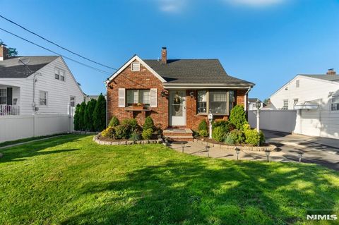 97 Avenue Avenue Lodi NJ 07644