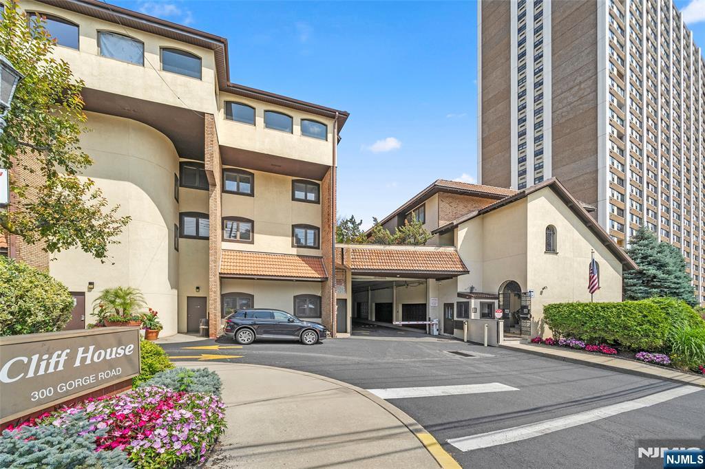 300 Gorge Road 62