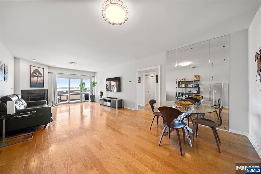 300 Gorge Road 62