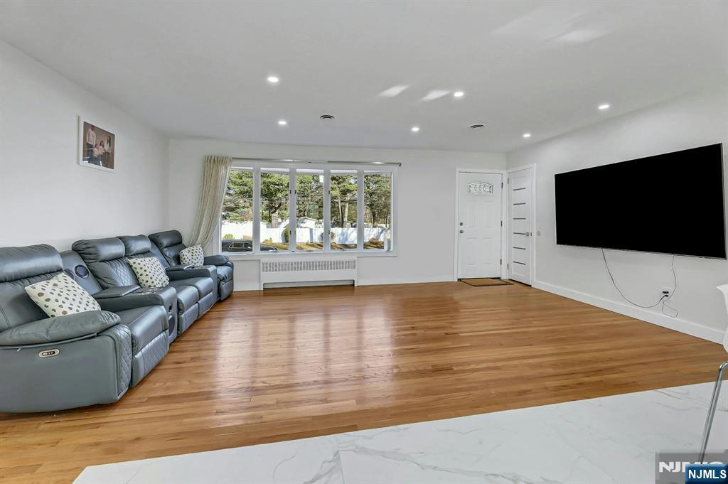 745 Washington Avenue