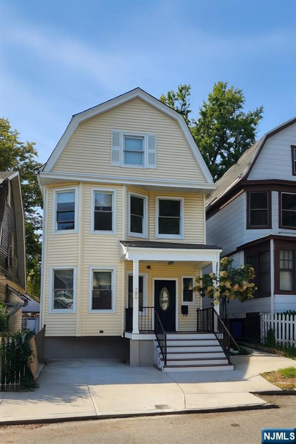 Photo of 207 Brighton Avenue, East Orange, NJ 07017 (MLS # 25043548)