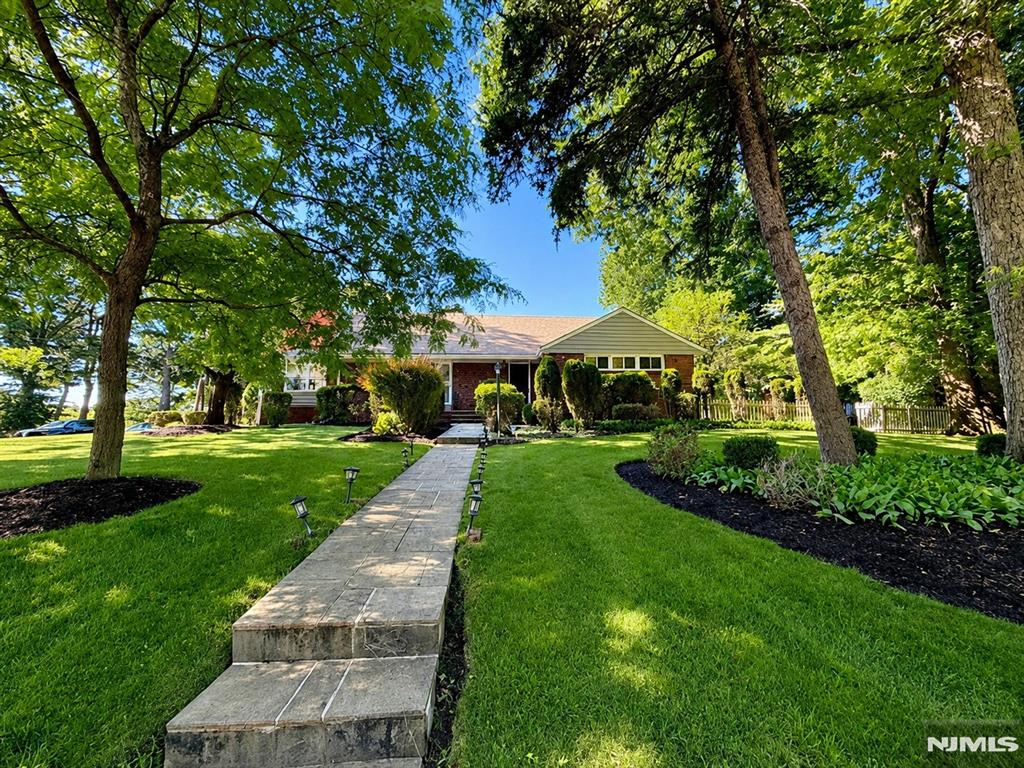 72 Foster Road