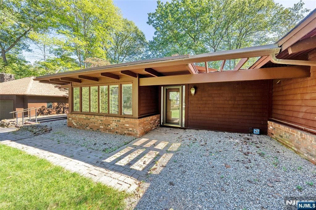 Photo of 5 Carnot Avenue, Woodcliff Lake, NJ 07677 (MLS # 26000866)