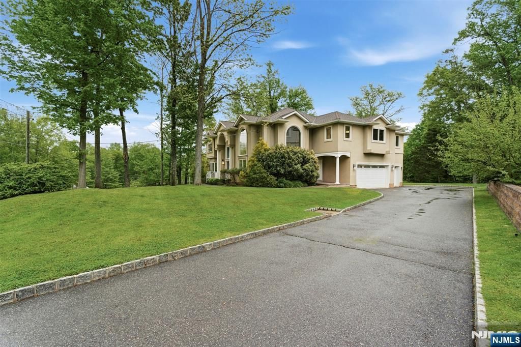 Photo of 767 Orangeburgh Road, River Vale, NJ 07675 (MLS # 26017941)