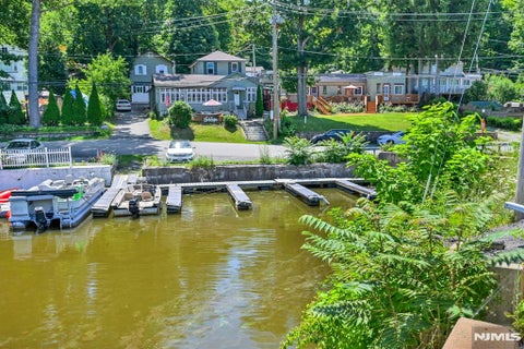 Photo of 52 Sterling Road, Greenwood Lake, NY 10925 (MLS # 26026758)
