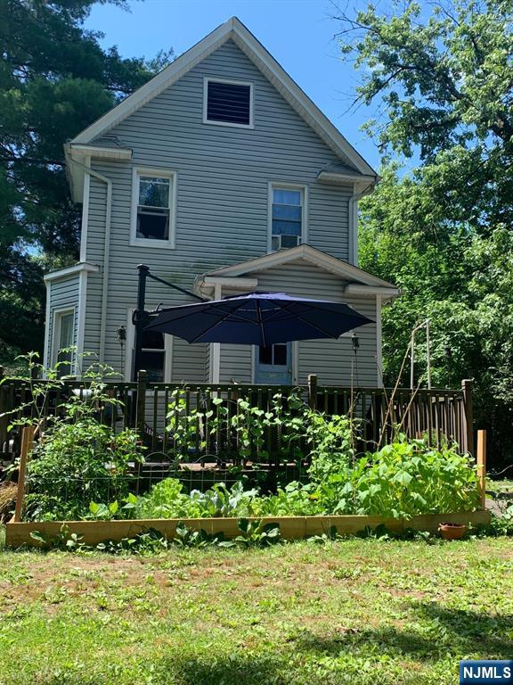 Homes for Sale in Northern NJ | ThisIsRiverEdge.com 268 Midland Avenue