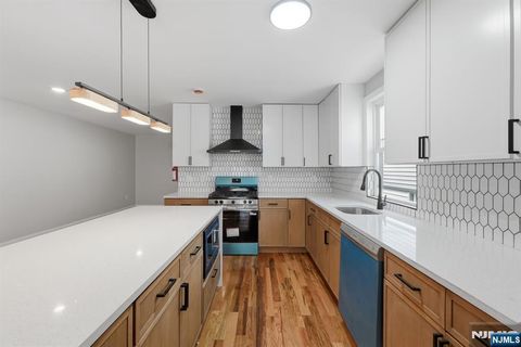 134 Shepard Avenue East Orange NJ 07018
