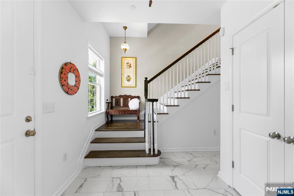 88 Roosevelt Drive