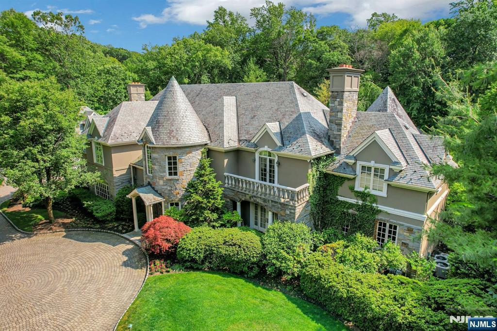 86 Fox Hedge Road