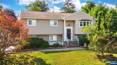 Photo of 7 Cumberland Road, West Milford, NJ 07480 (MLS # 26027040)