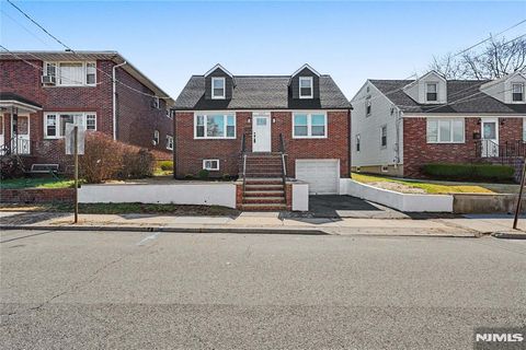 127 Albert Street North Arlington NJ 07031