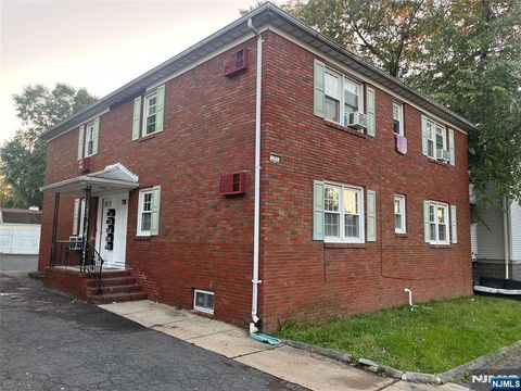 Photo of 297 Union Ave #4, Rutherford, NJ 07070 (MLS # 26009484)