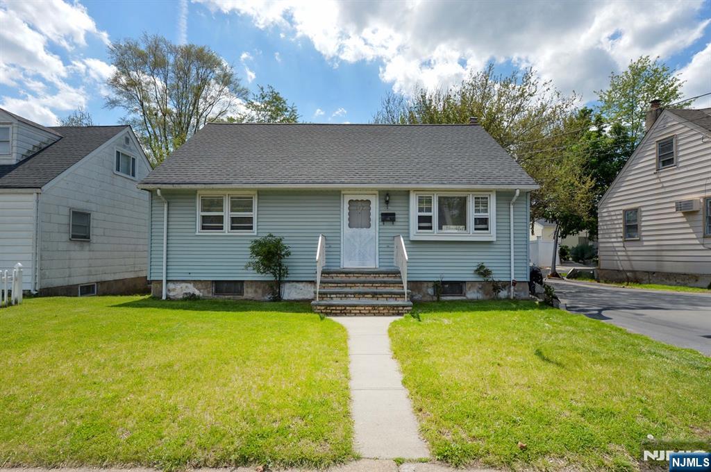 Property for Sale at 175177 Sherwood Avenue, Paterson, New Jersey - Bedrooms: 3 
Bathrooms: 2 
Rooms: 7  - $510,000