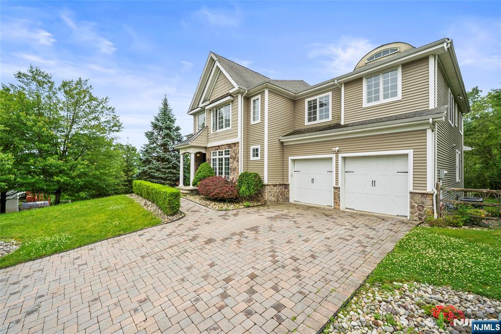 65 Overlook Ridge