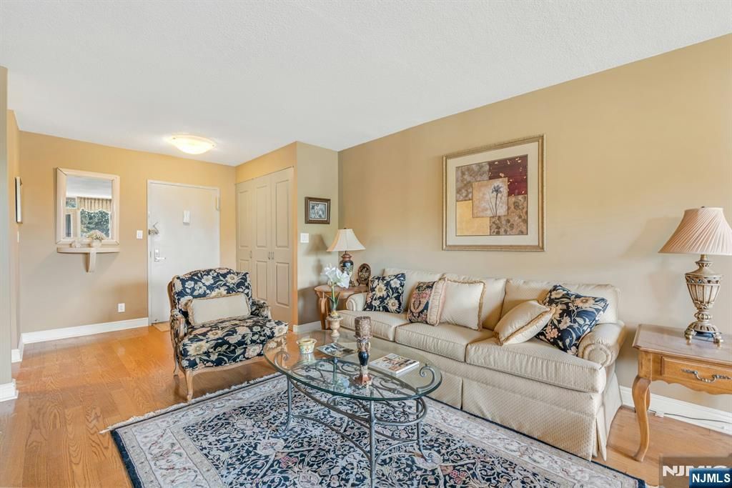 Photo of 2150 Center Avenue #6D, Fort Lee, NJ 07024 (MLS # 25035414)