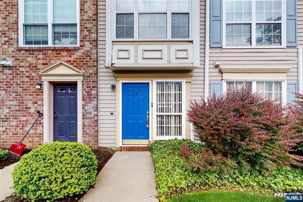 Rental Property at 34 Howard Ct 803, Newark, New Jersey - Bedrooms: 1 
Bathrooms: 1 
Rooms: 2  - $2,000 MO.