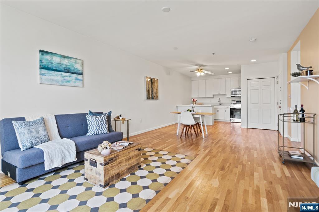 81 Grand Street 4B