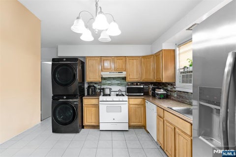 Photo of 555 61st Street, West New York, NJ 07093 (MLS # 26031397)