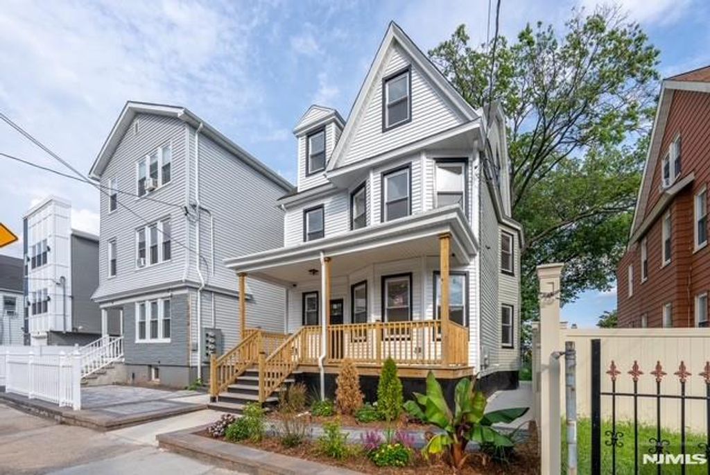 Photo of 32 Palm Street, Newark, NJ 07106 (MLS # 25042806)