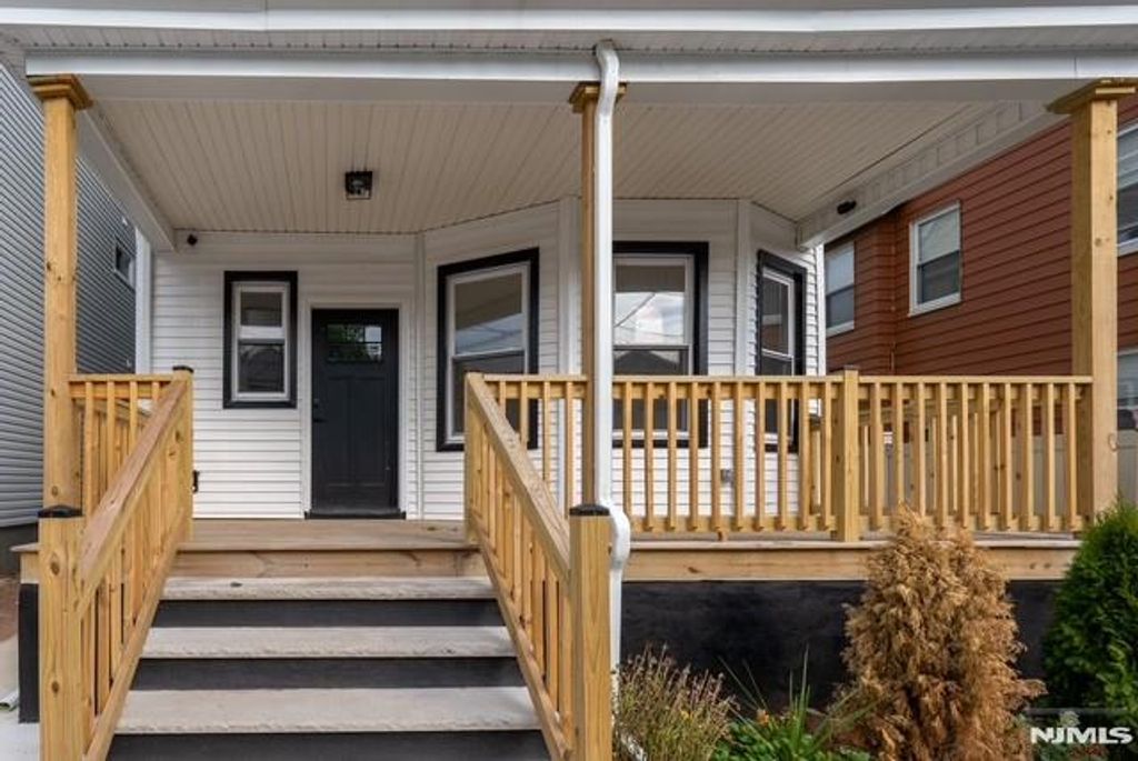 Photo of 32 Palm Street, Newark, NJ 07106 (MLS # 25042806)