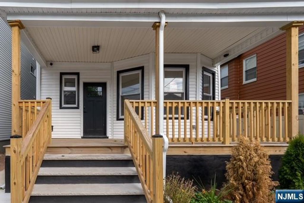 Photo of 32 Palm Street, Newark, NJ 07106 (MLS # 25042806)