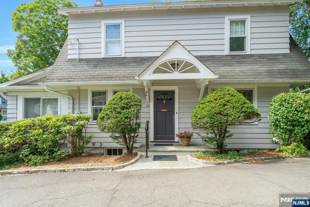 21 Richmond Avenue