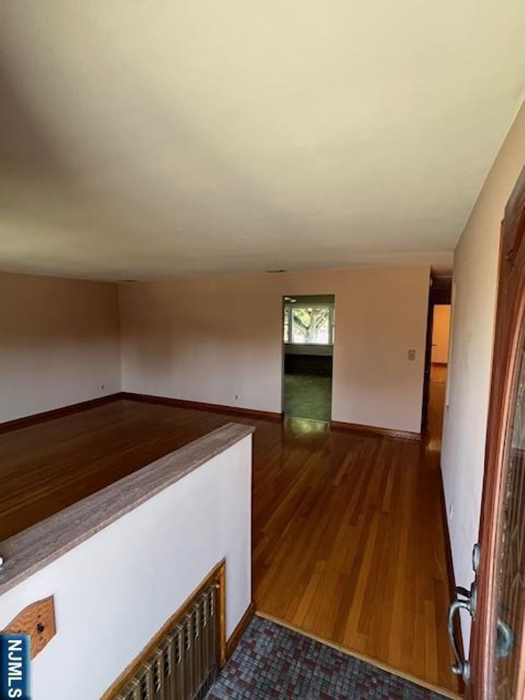 Photo of 1106 Keswick Place, Fort Lee, NJ 07024 (MLS # 25031203)