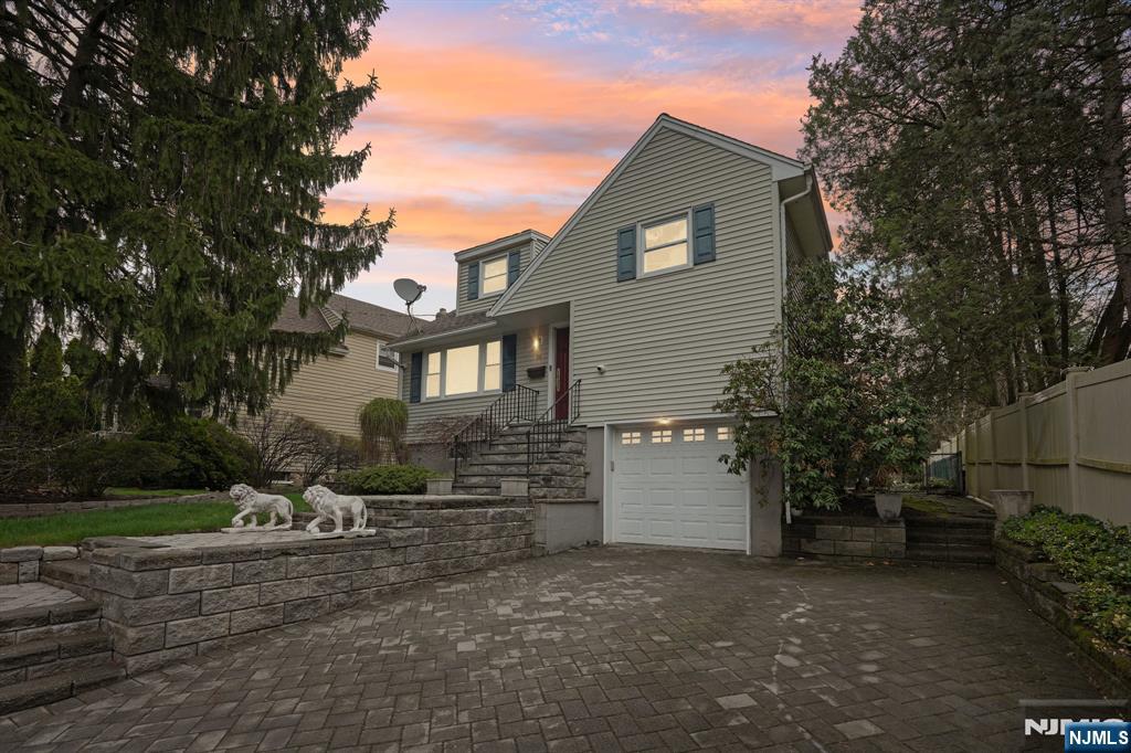 15 Spruce Avenue