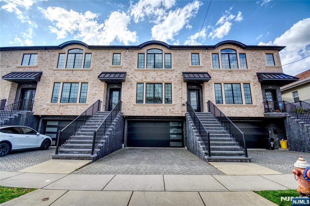 Property for Sale at 465 Lincoln St C, Palisades Park, New Jersey - Bedrooms: 3 
Bathrooms: 5  - $1,320,000