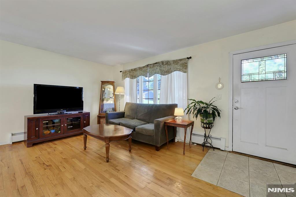 9 Prospect Avenue