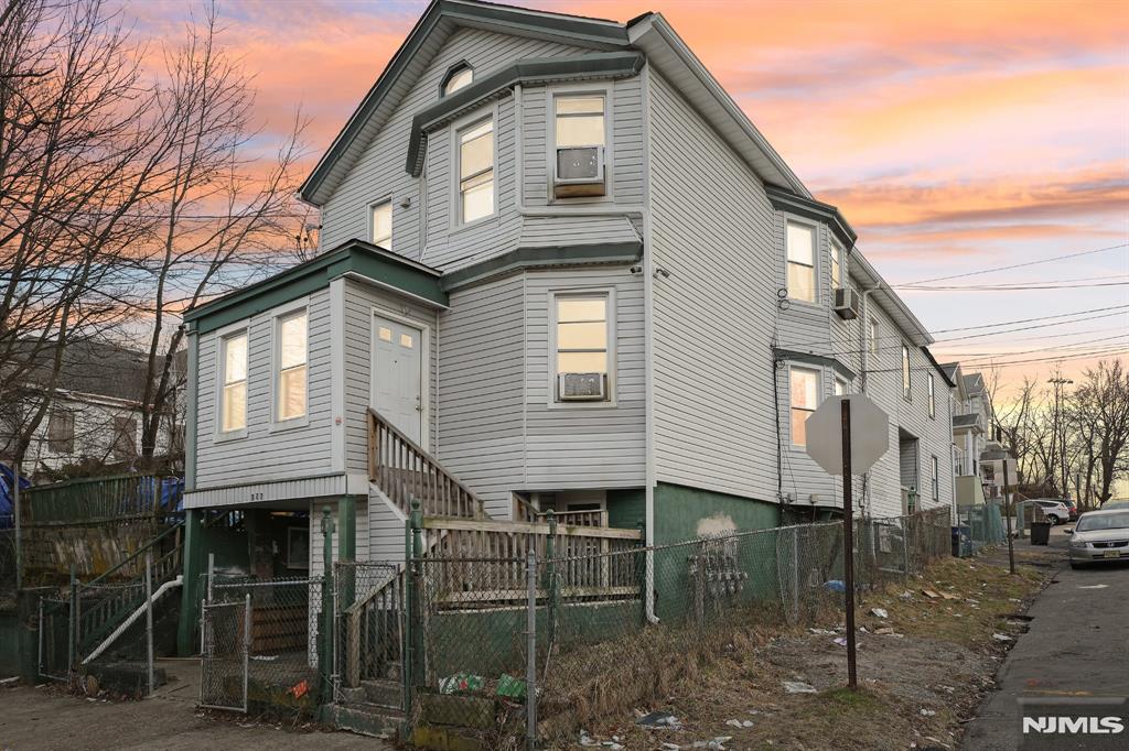 123125 Belmont Avenue, Paterson, New Jersey - 21 Rooms - 