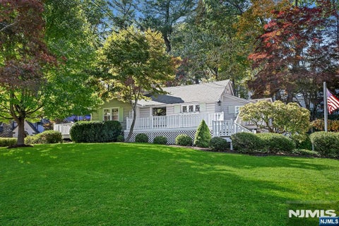 Photo of 12 Grove Terrace, Sparta, NJ 07871 (MLS # 26040528)