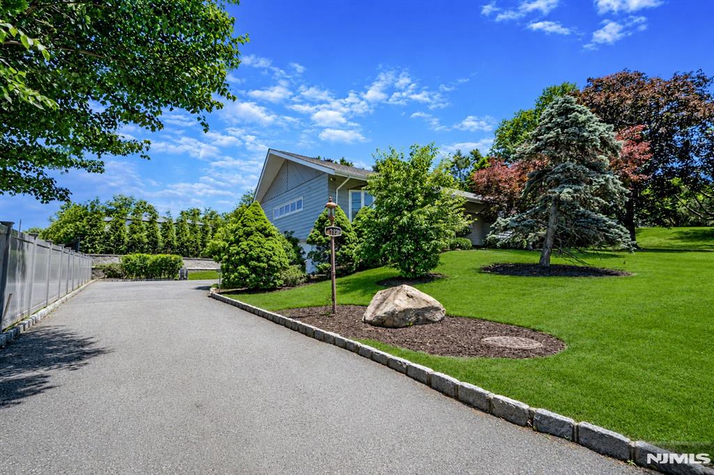 128 Beverly Road