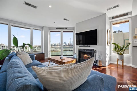 Photo of 600 Harbor #1121, Weehawken, NJ 07086 (MLS # 26040398)