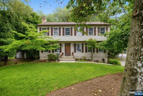 Photo of 557 Westwood Avenue, River Vale, NJ 07675 (MLS # 26033006)