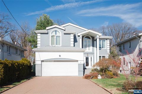 87 Irving Avenue, Englewood Cliffs, NJ 07632 - MLS#: 25009242