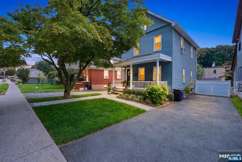 Photo of 38 Elm Road, Caldwell, NJ 07006 (MLS # 26035382)