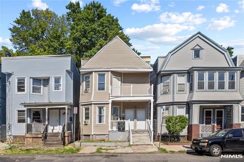 Photo of 487 17th Street, Newark, NJ 07103 (MLS # 25028555)