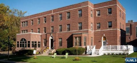 Photo of 415 5th Ave, River Edge, NJ 07661 (MLS # 25028595)