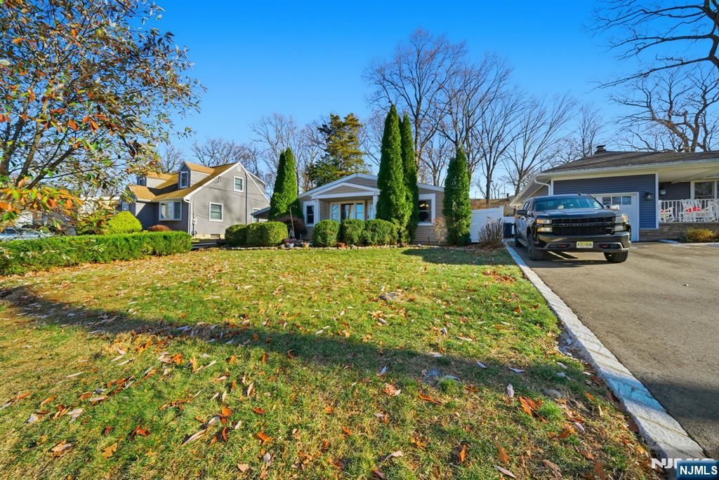 Photo of 73 Page Drive, Oakland, NJ 07436 (MLS # 25043273)