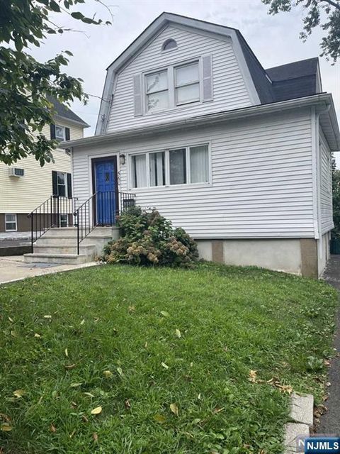 560 Hillcrest Street Teaneck NJ 07666